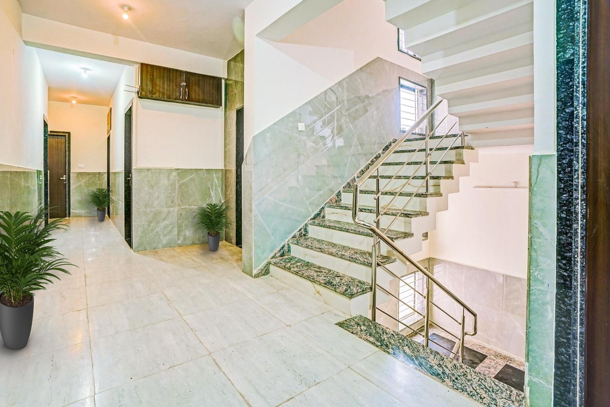 Hotel O Ssg Bhopál Kültér fotó